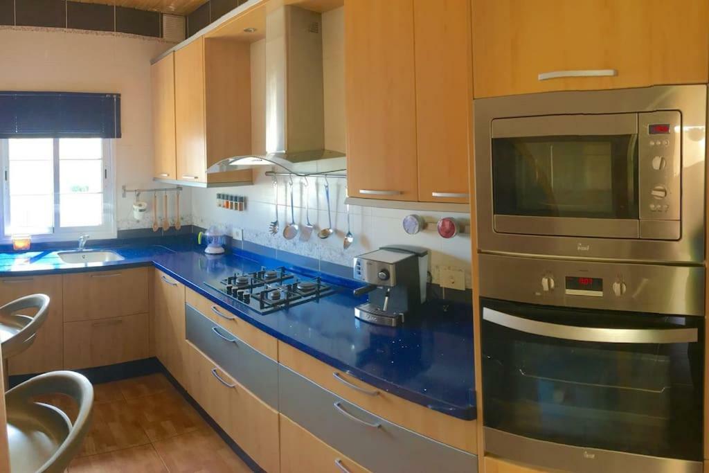 Villa Blanca Tenerife - Private Rooms - Terrace And Bbq, 5 Minutes From The Beach And Airport San Isidro  Exterior foto